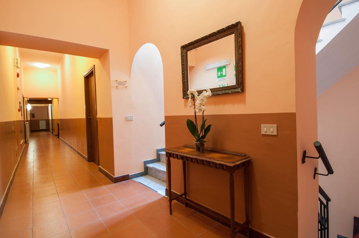 Hotel Capranica Exterior photo